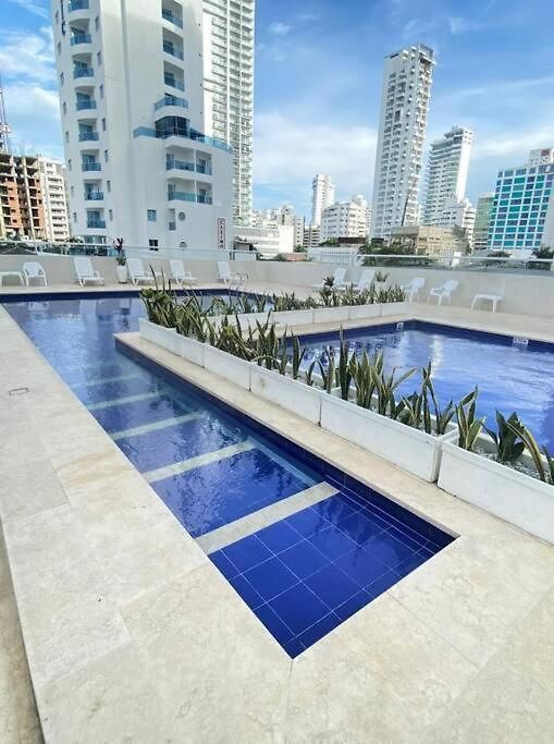 Edificio Delfines Bocagrande , Ubicacion Y Precio Apartment